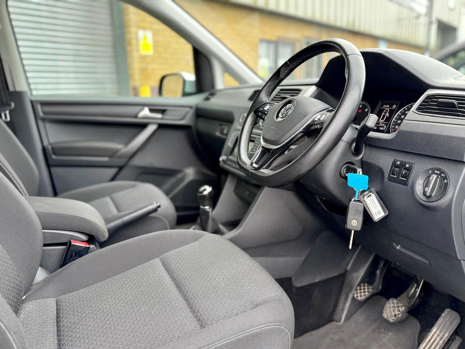 Used Volkswagen Caddy Maxi Life for sale - 77190891: Photo 3