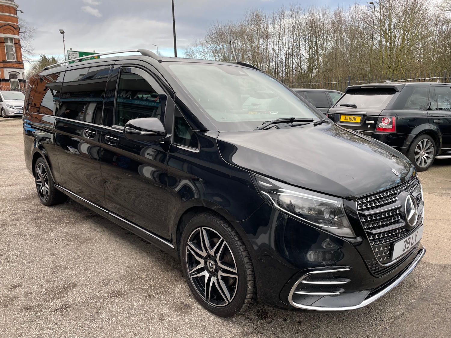 Used Mercedes-Benz V-Class 2019 for sale - 77449583: Photo 3