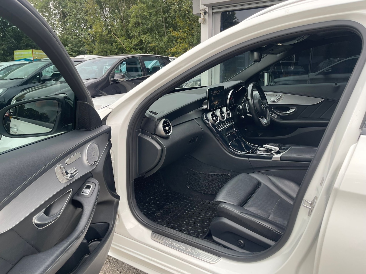 Used Mercedes-Benz C Class 2015 for sale - 76193459: Photo 13