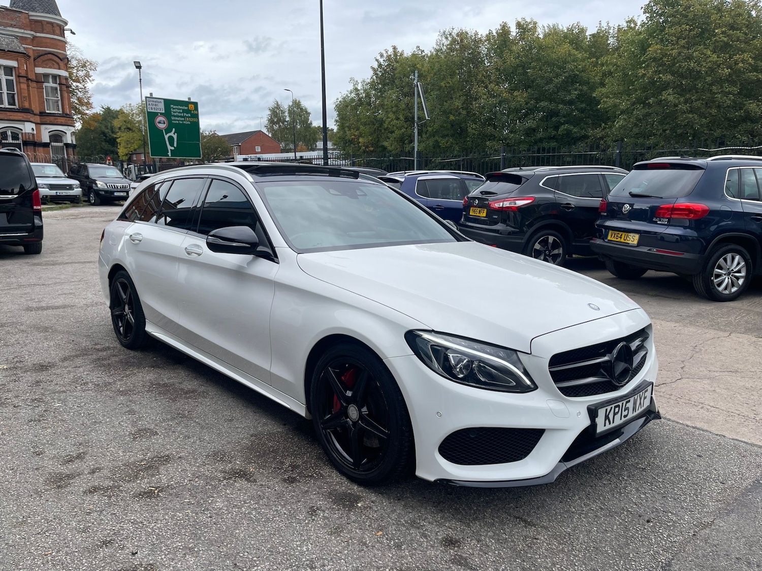 Used Mercedes-Benz C Class 2015 for sale - 76193459: Photo 3