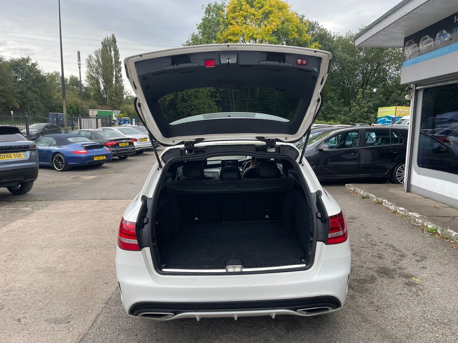 Used Mercedes-Benz C Class 2015 for sale - 76193459: Photo 8