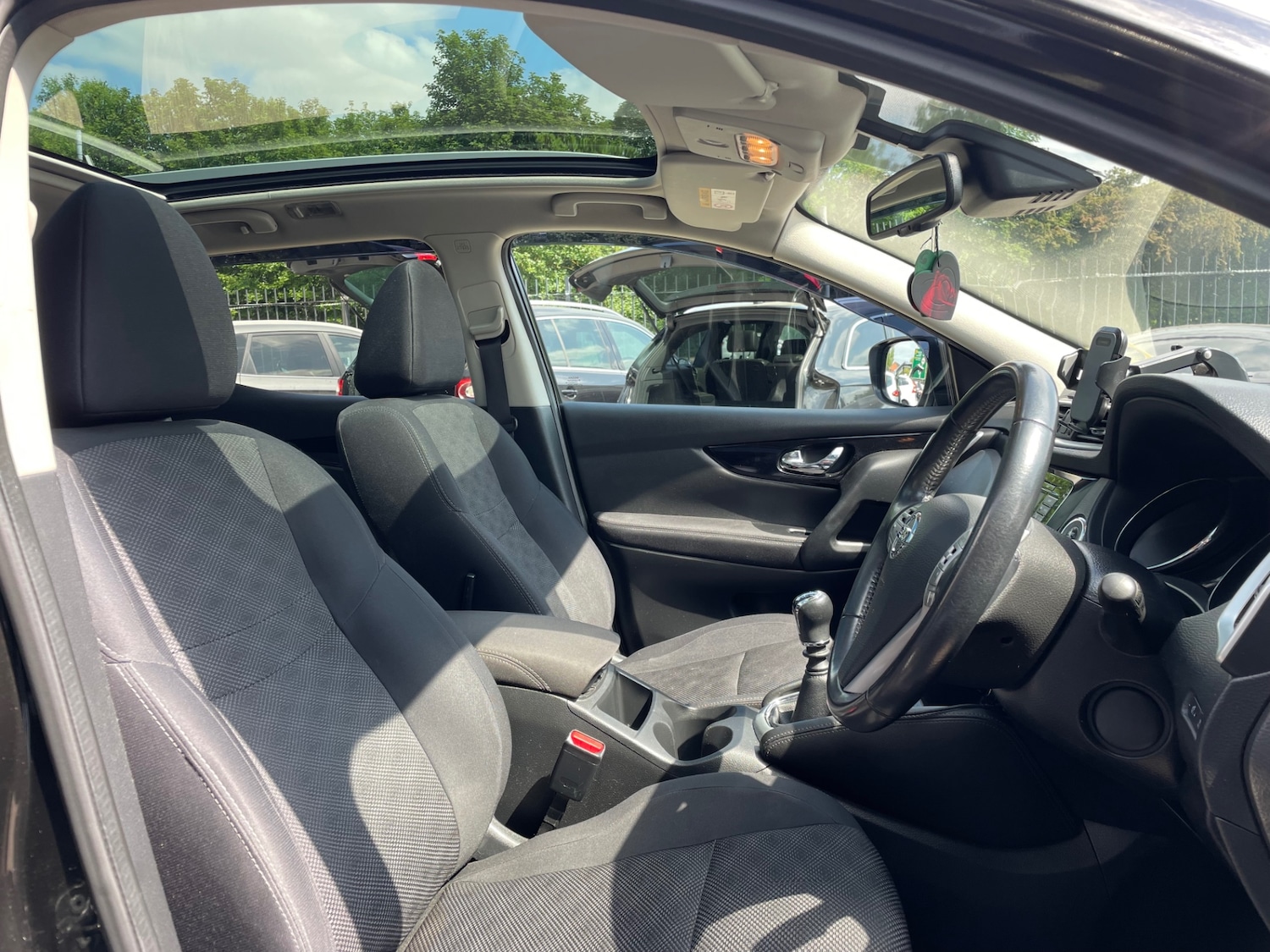 Used Nissan Qashqai 2016 for sale - 77137050: Photo 10