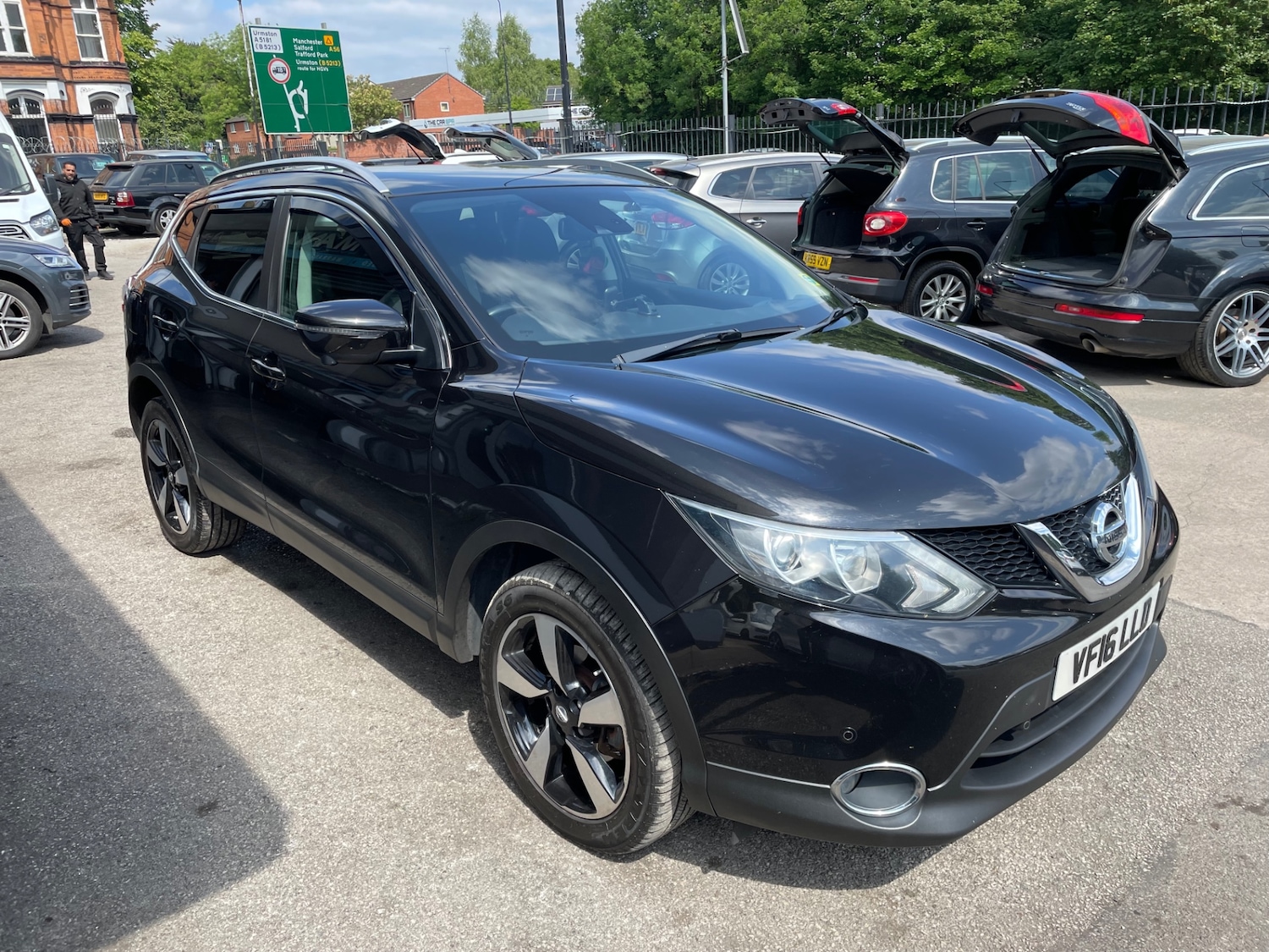 Used Nissan Qashqai 2016 for sale - 77137050: Photo 6