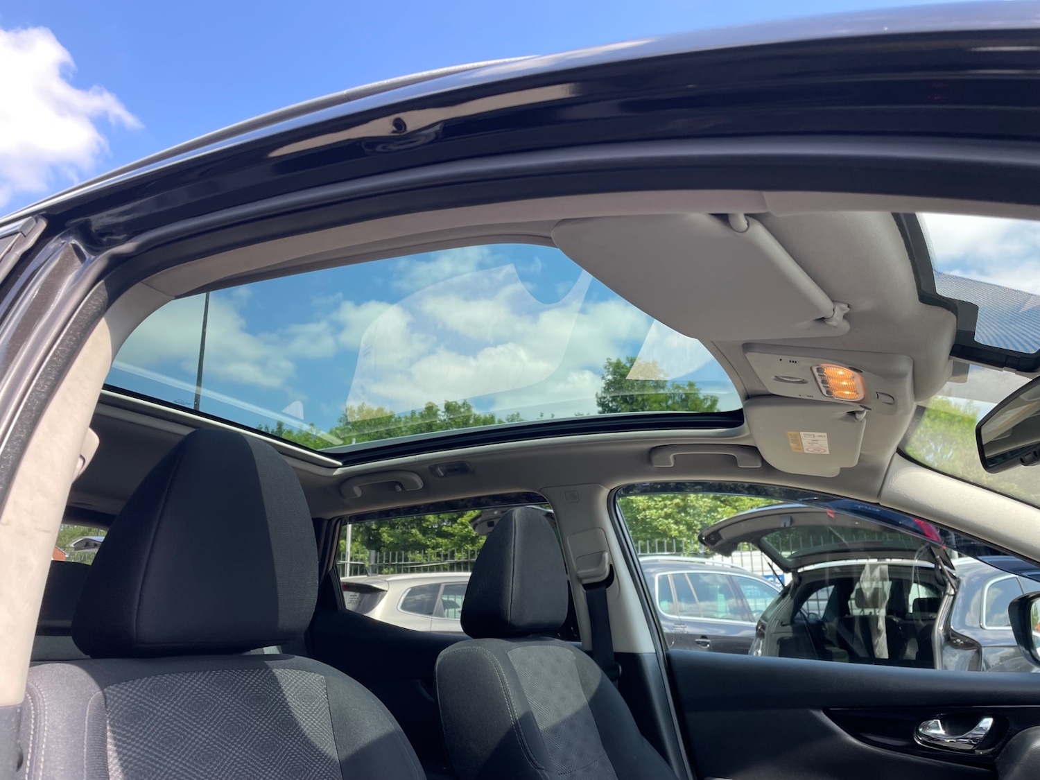 Used Nissan Qashqai 2016 for sale - 77137050: Photo 8