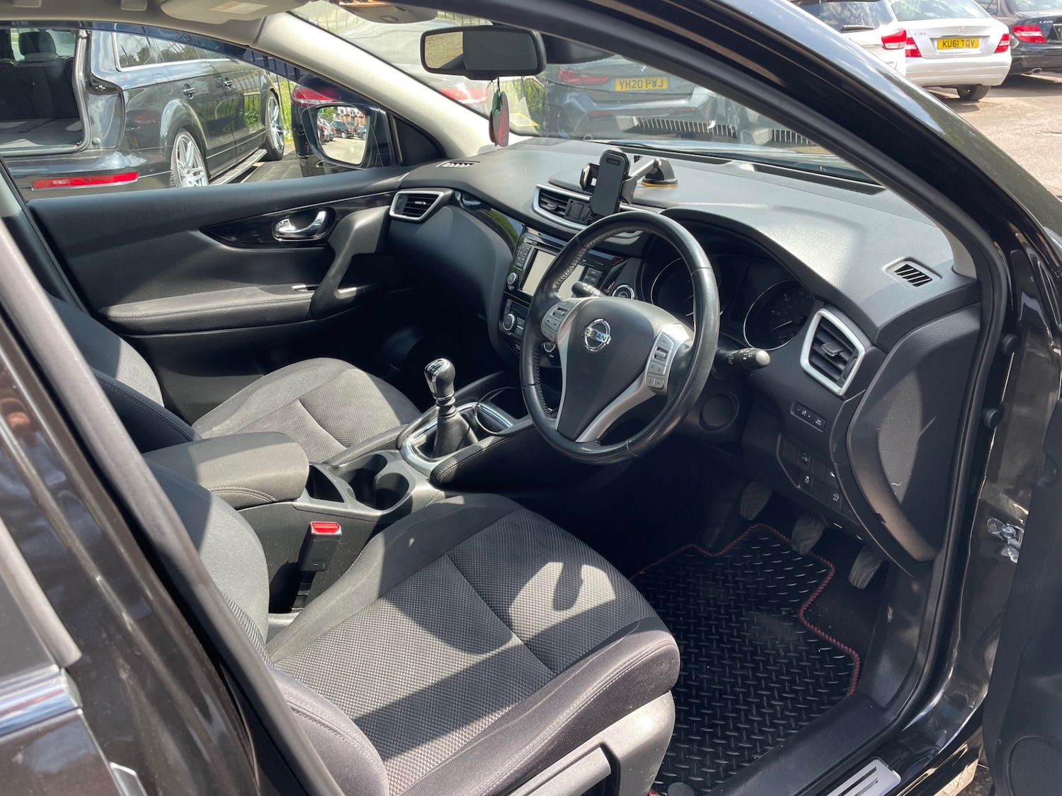 Used Nissan Qashqai 2016 for sale - 77137050: Photo 9