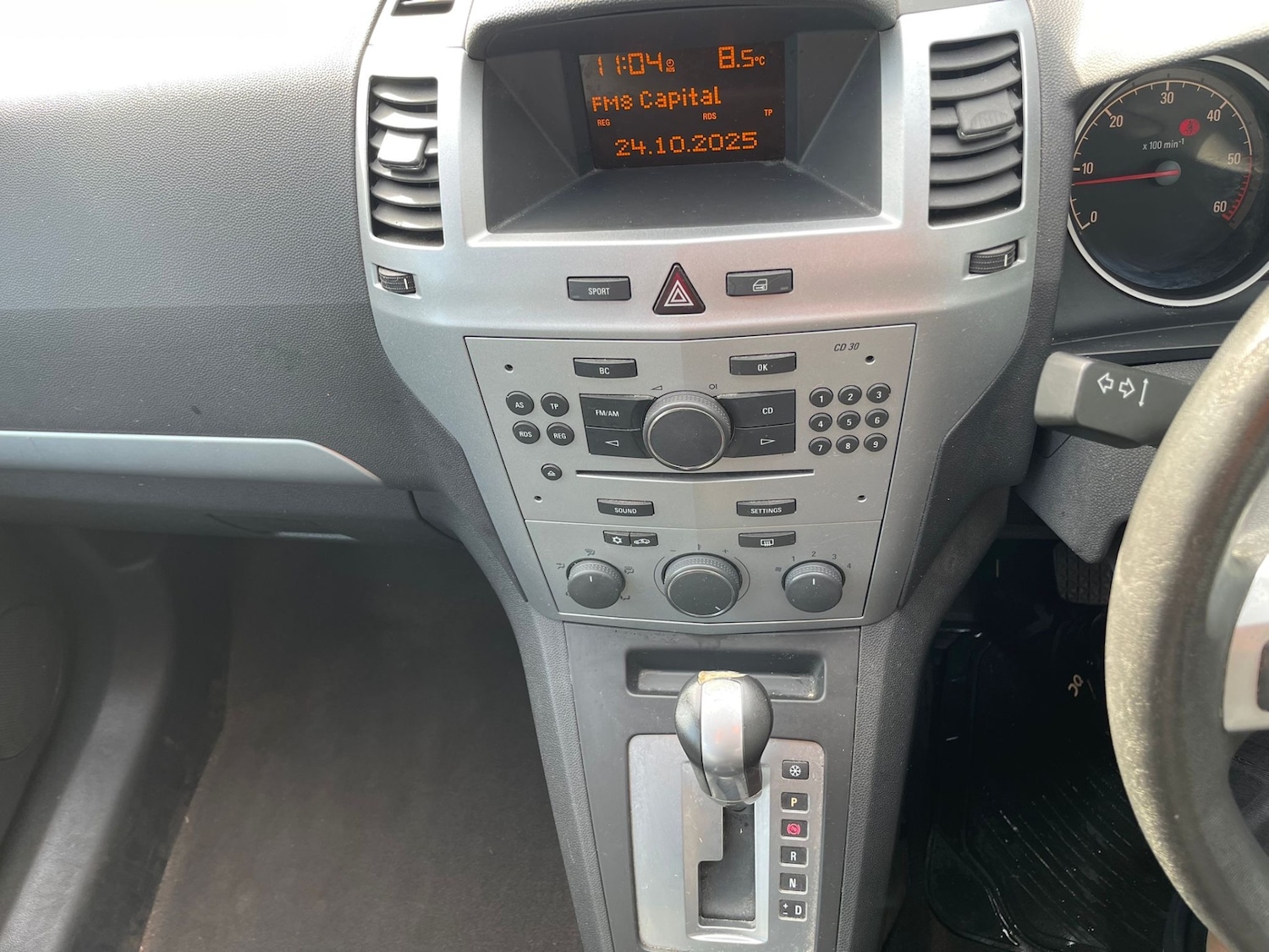 Used Vauxhall Zafira 2009 for sale - 76352682: Photo 14