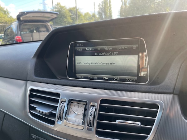 Used Mercedes-Benz E Class 2014 for sale - 76037288: Photo 17