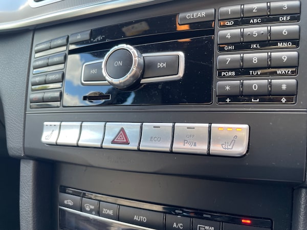 Used Mercedes-Benz E Class 2014 for sale - 76037288: Photo 19