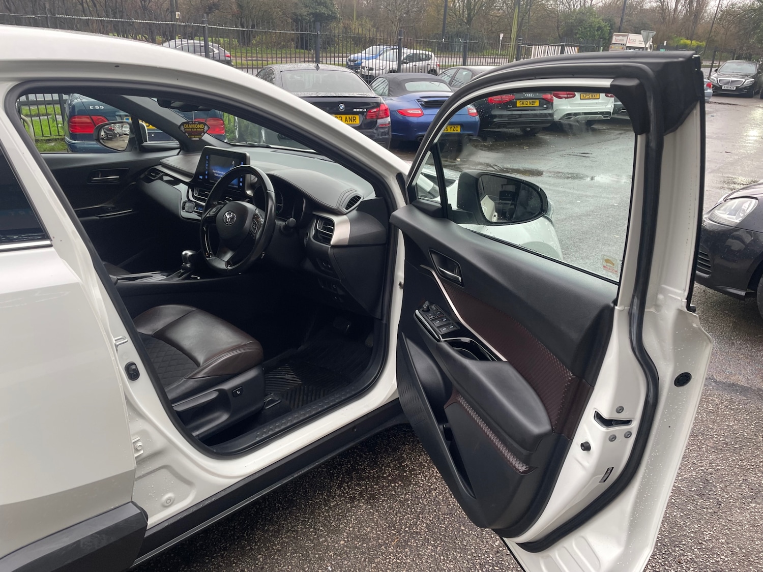 Used Toyota C-HR 2016 for sale - 77113161: Photo 8