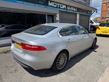 Used Jaguar XE 2016 for sale - 79017444: Photo