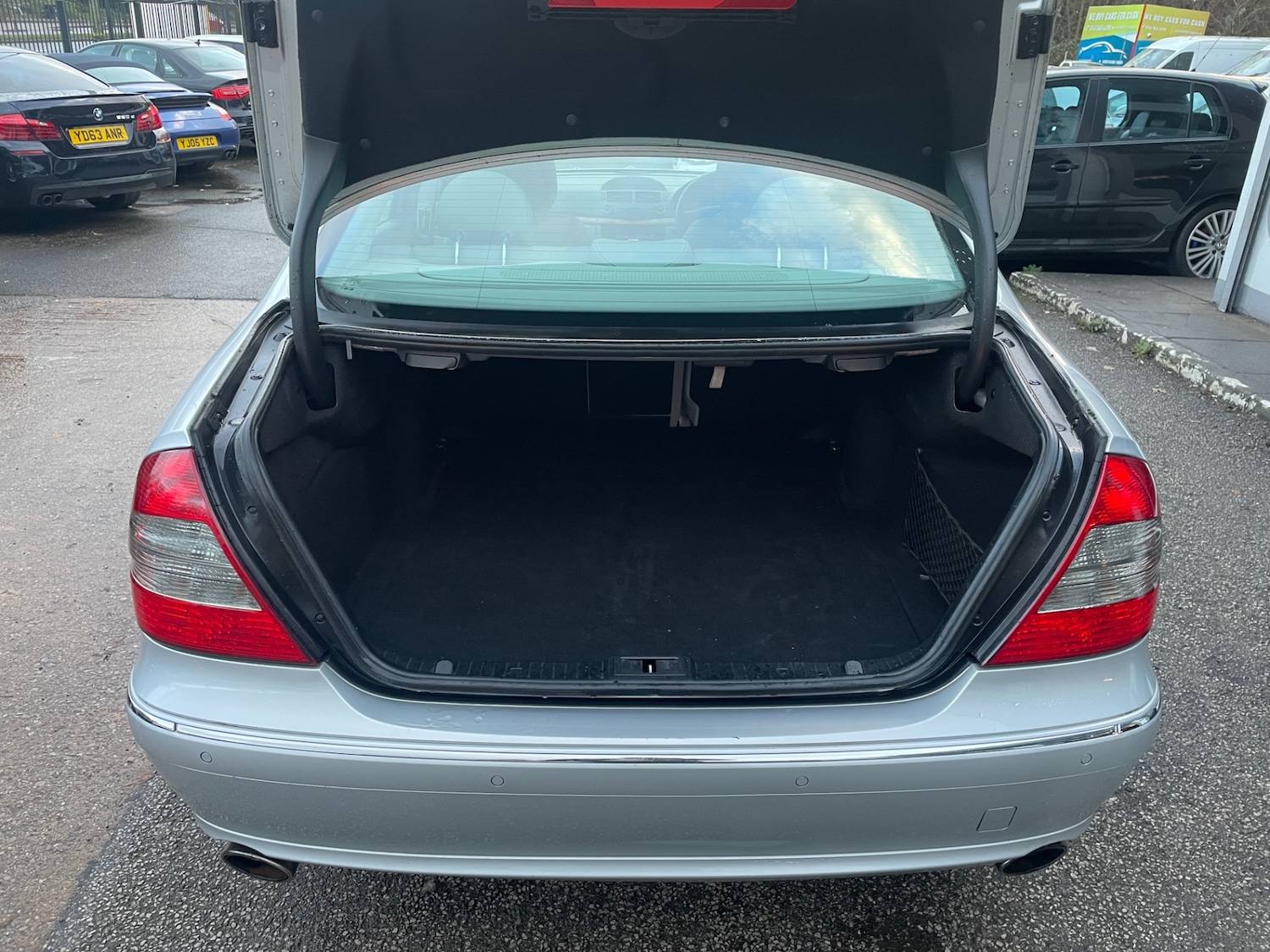 Used Mercedes-Benz E Class 2008 for sale - 76879827: Photo 12