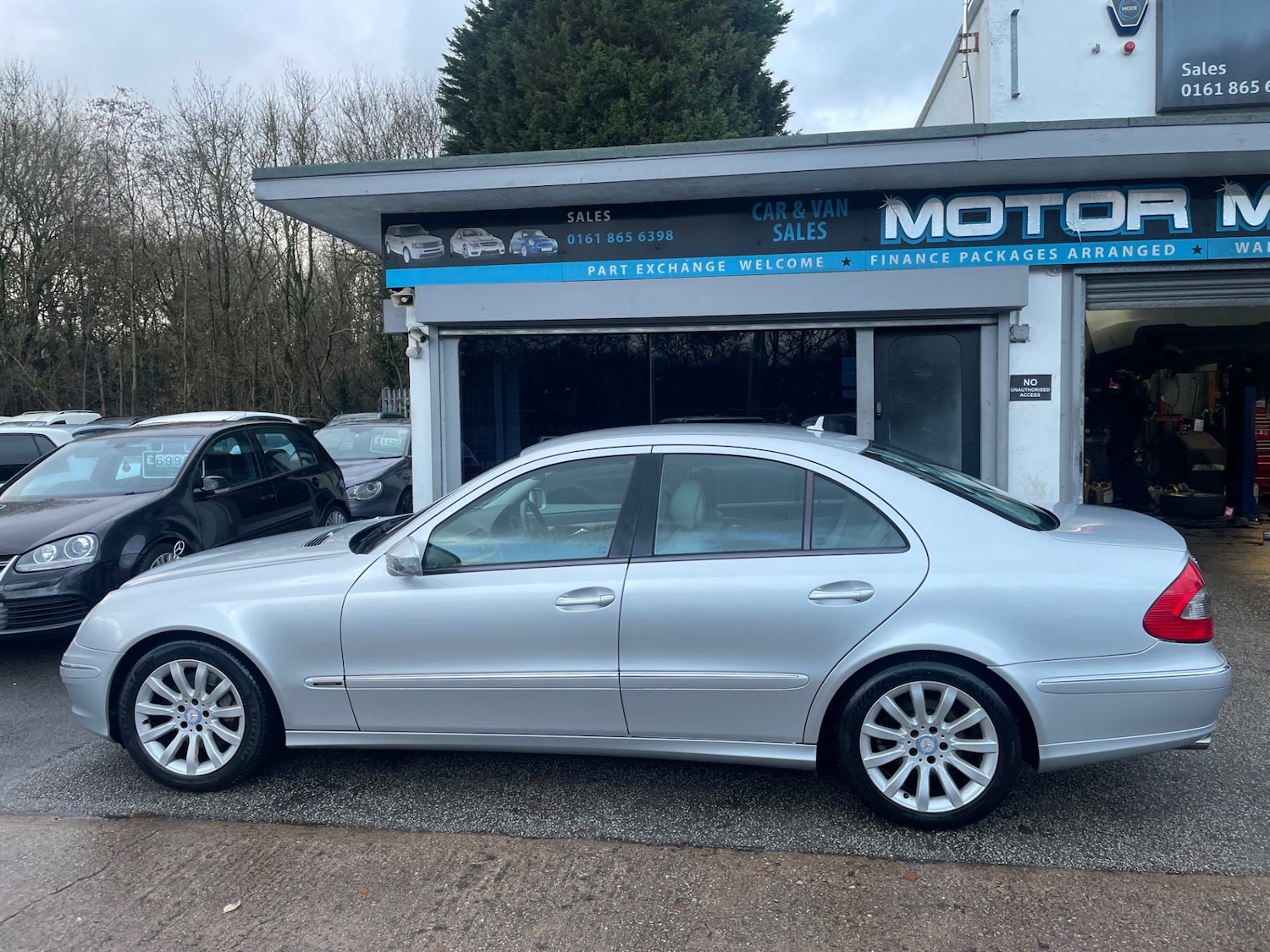 Used Mercedes-Benz E Class 2008 for sale - 76879827: Photo 2