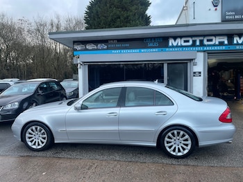 Used Mercedes-Benz E Class 2008 for sale - 76879827: Photo