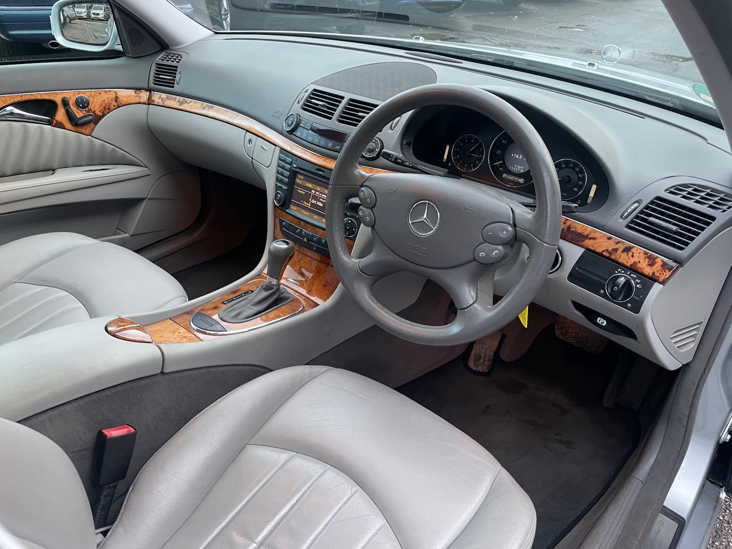 Used Mercedes-Benz E Class 2008 for sale - 76879827: Photo 9