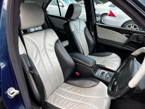 Used Mercedes-Benz E Class 1998 for sale - 61768032: Photo 10