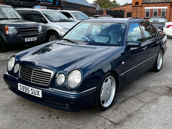Used Mercedes-Benz E Class 1998 for sale - 61768032: Photo 1
