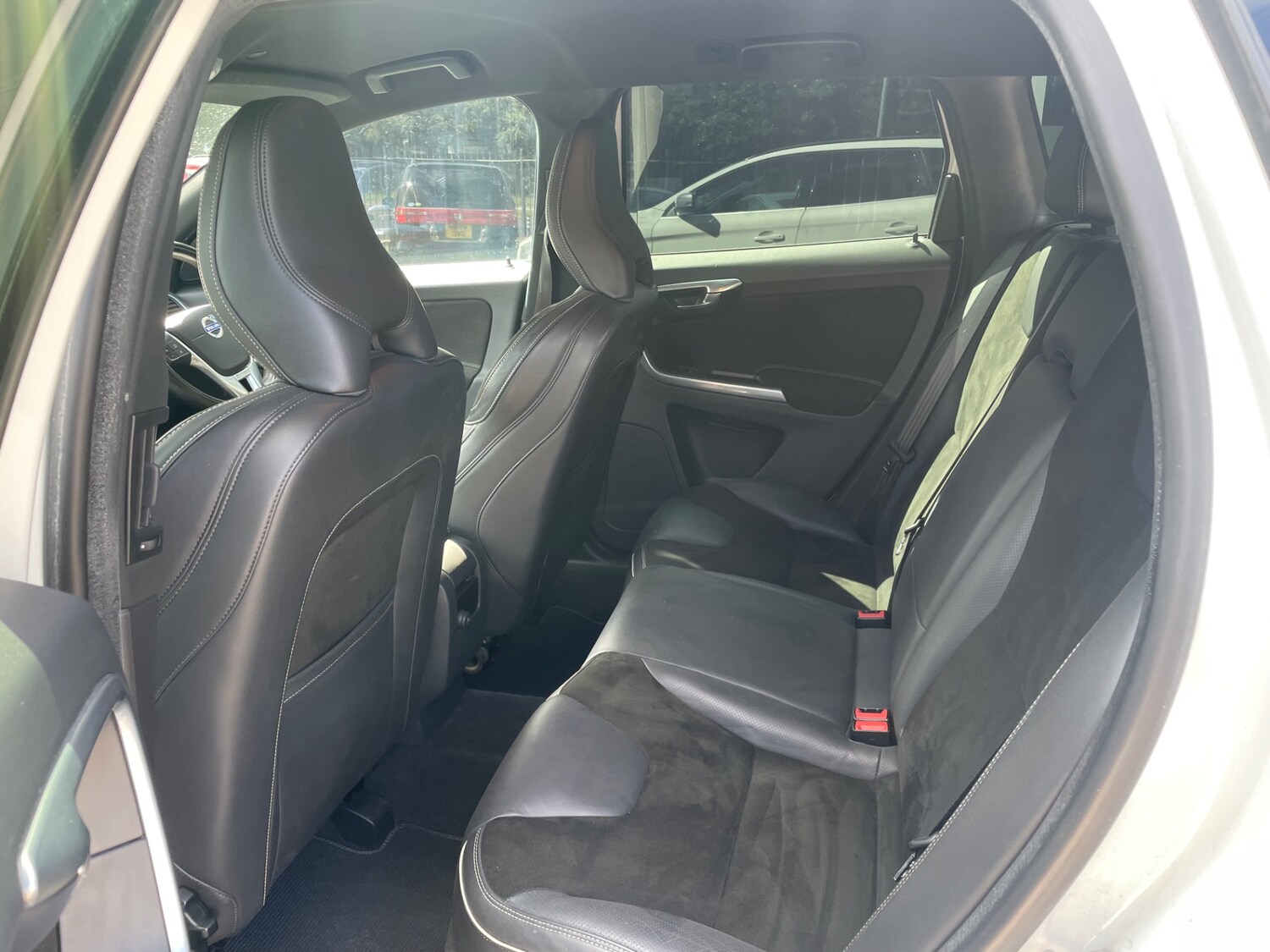 Used Volvo XC60 2015 for sale - 76273423: Photo 14