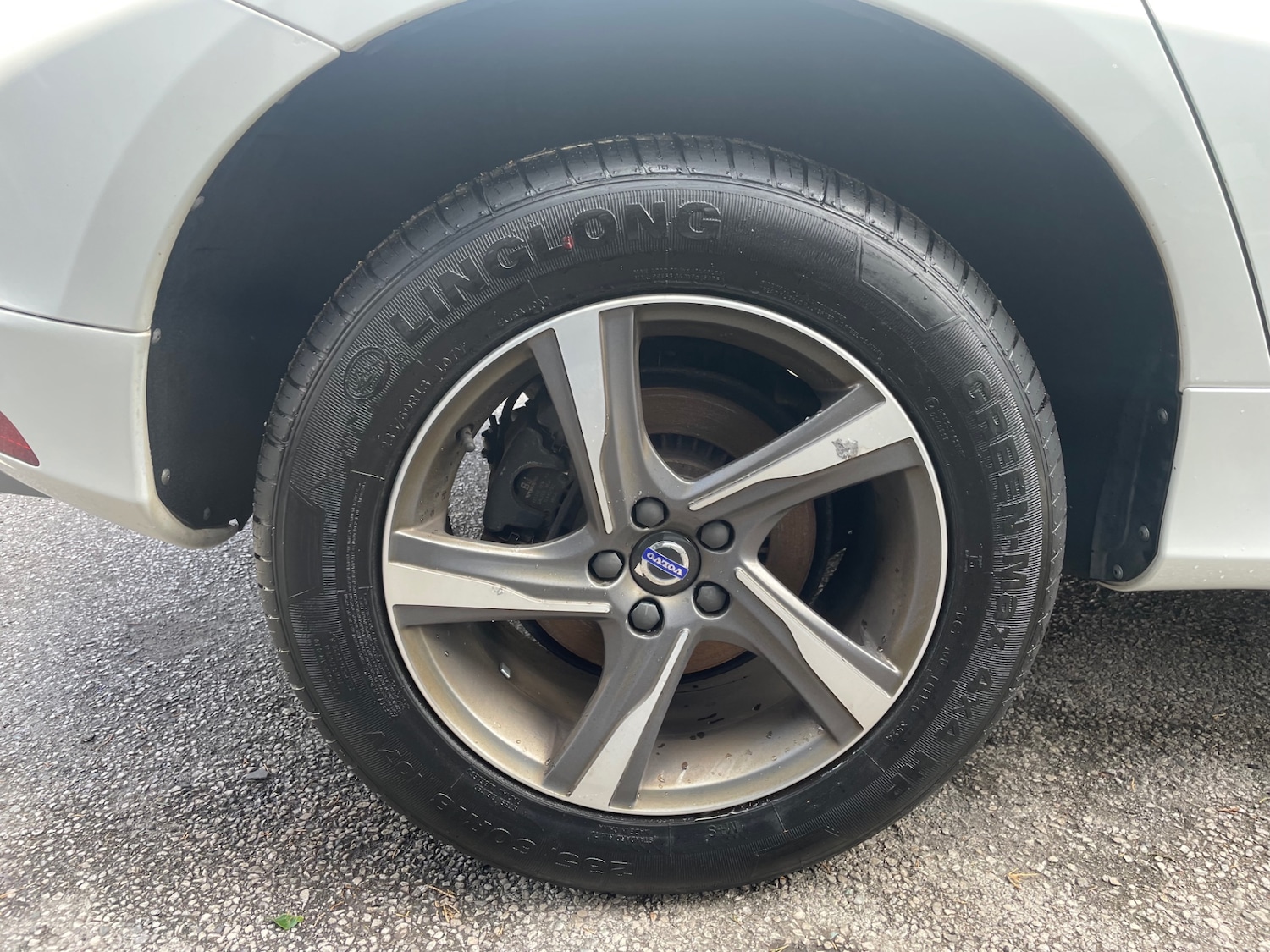 Used Volvo XC60 2015 for sale - 76273423: Photo 5