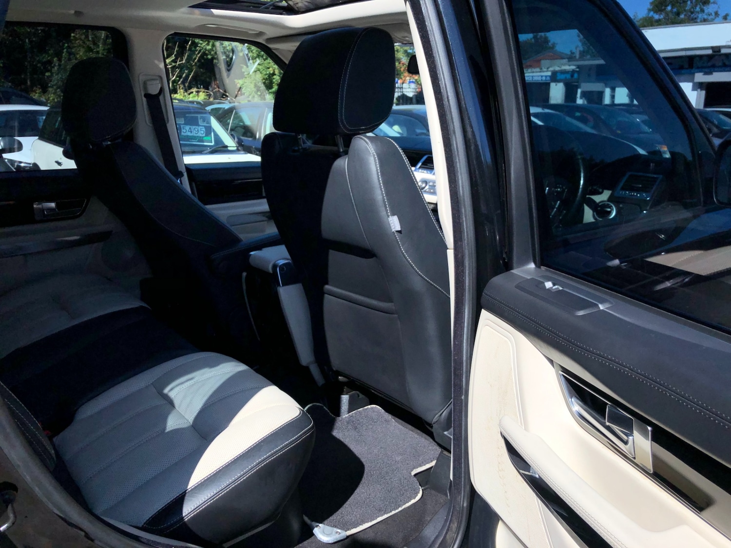 Used Land Rover Range Rover Sport 2010 for sale - 76877691: Photo 9