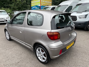 Used Toyota Yaris 2004 for sale - 75592990: Photo
