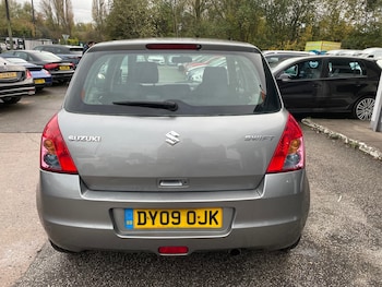 Used Suzuki Swift 2009 for sale - 76542347: Photo