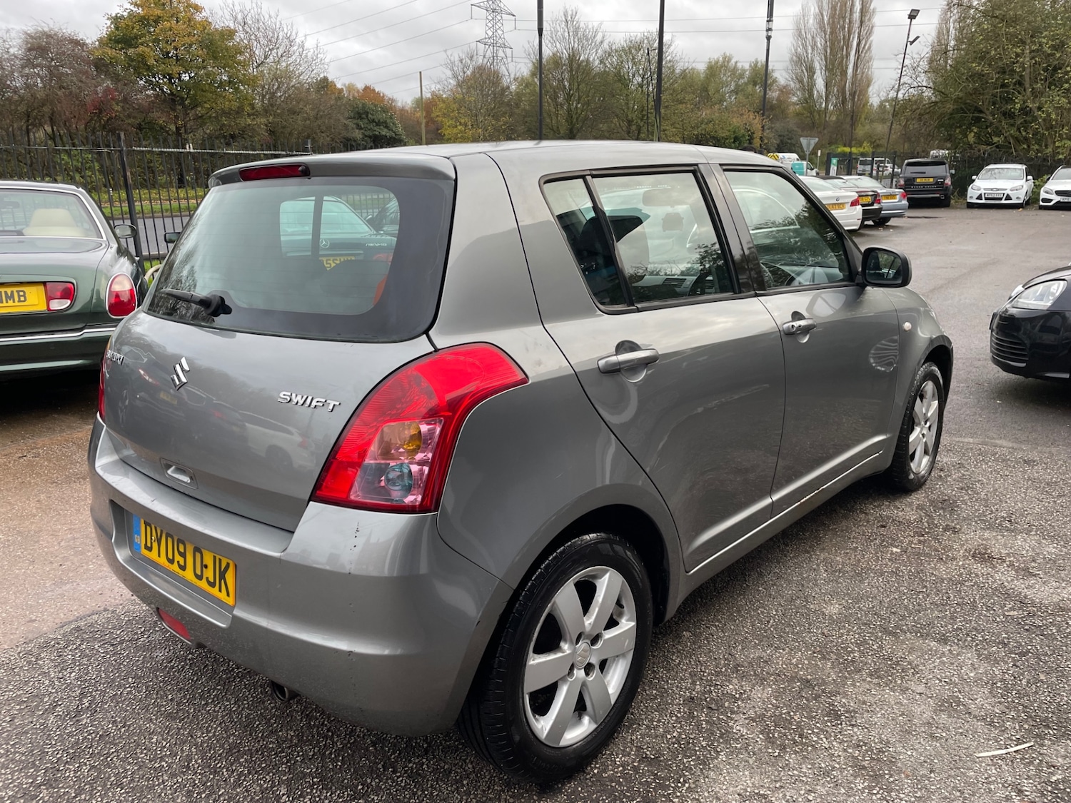 Used Suzuki Swift 2009 for sale - 76542347: Photo 5