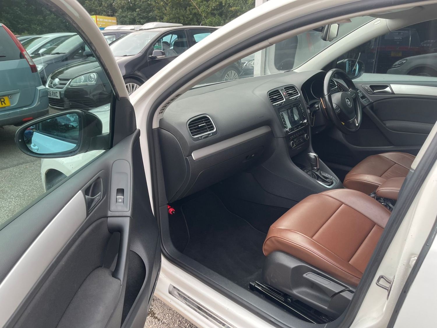 Used Volkswagen Golf 2023 for sale - 76115623: Photo 10