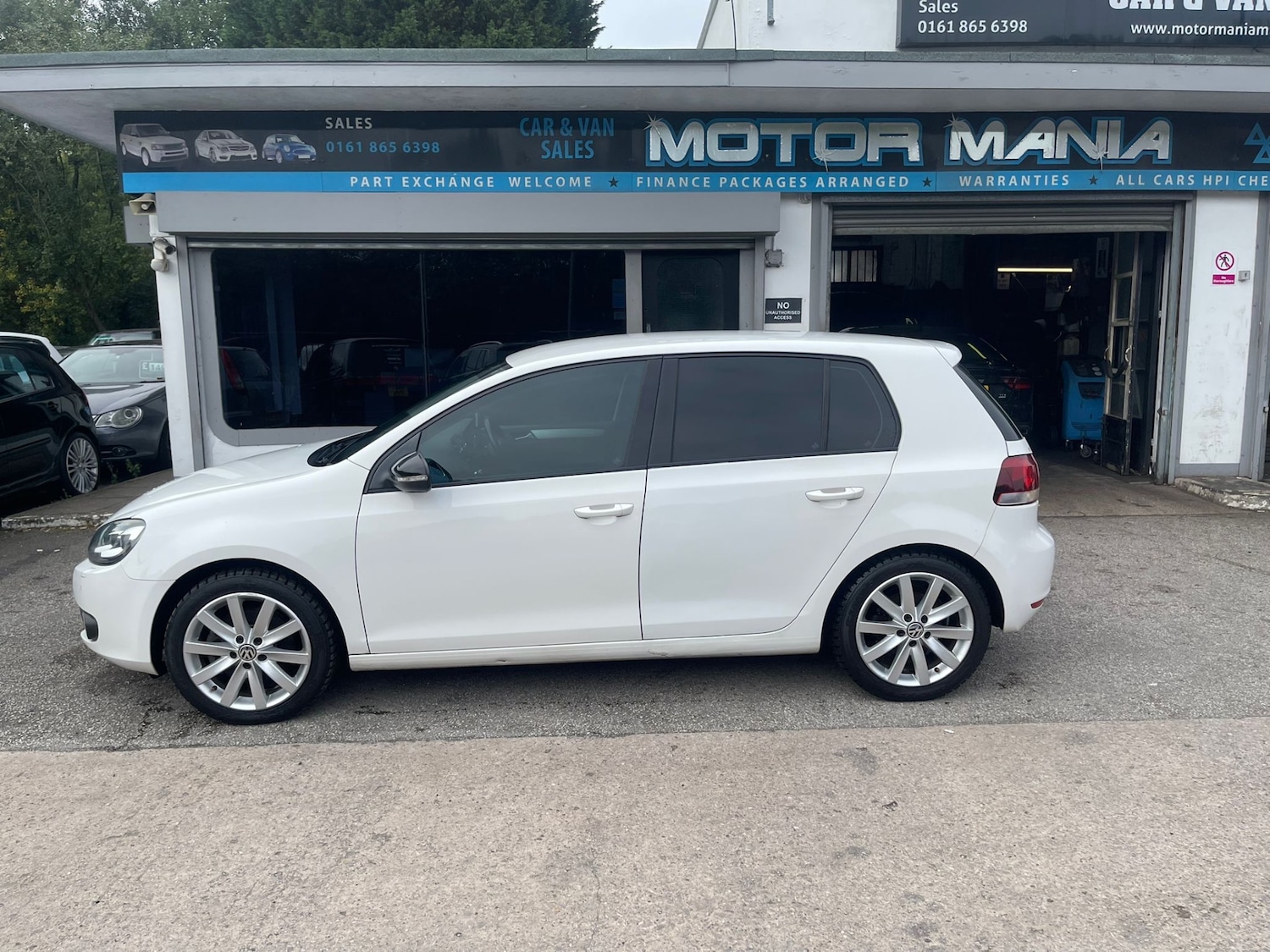 Used Volkswagen Golf 2023 for sale - 76115623: Photo 2