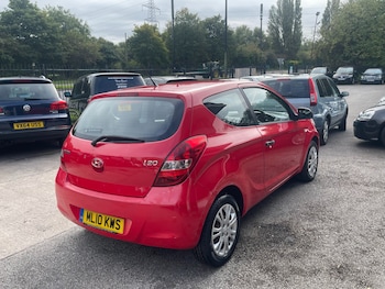 Used Hyundai i20 2010 for sale - 76181653: Photo