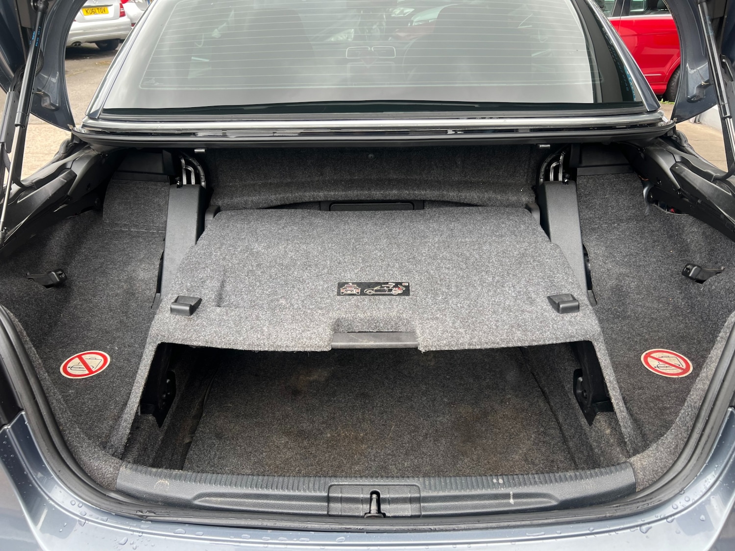 Used Volkswagen EOS 2009 for sale - 76877688: Photo 11