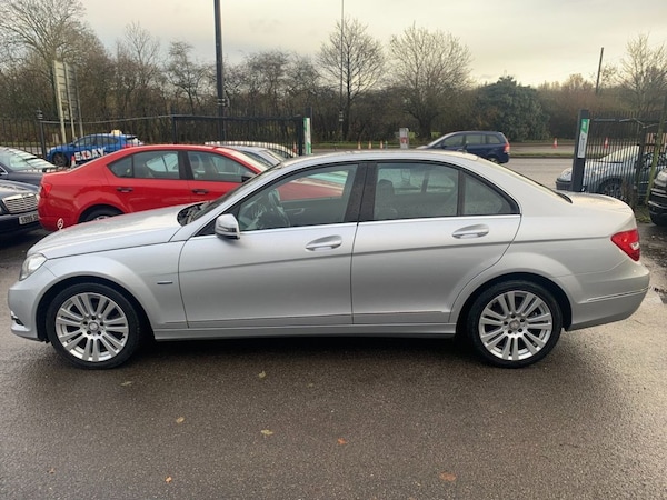 Used Mercedes-Benz C Class 2011 for sale - 61626851: Photo 2