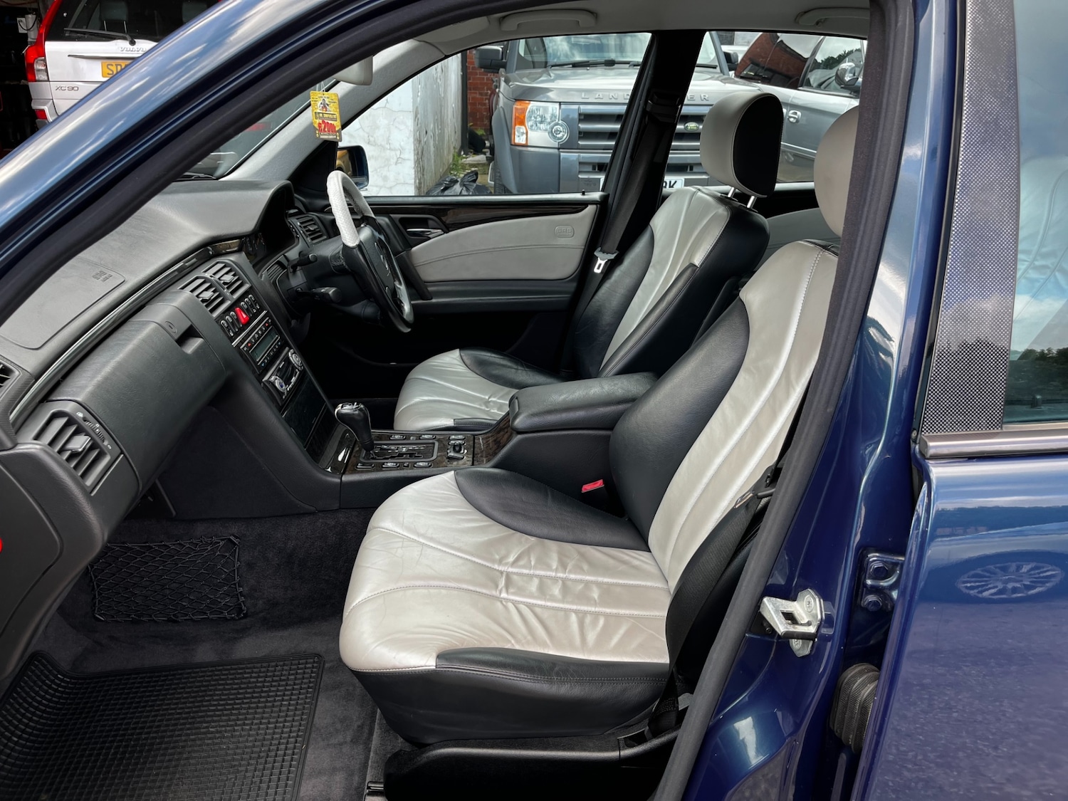 Used Mercedes-Benz E Class 1998 for sale - 76877670: Photo 12