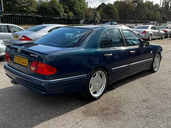 Used Mercedes-Benz E Class 1998 for sale - 76877670: Photo