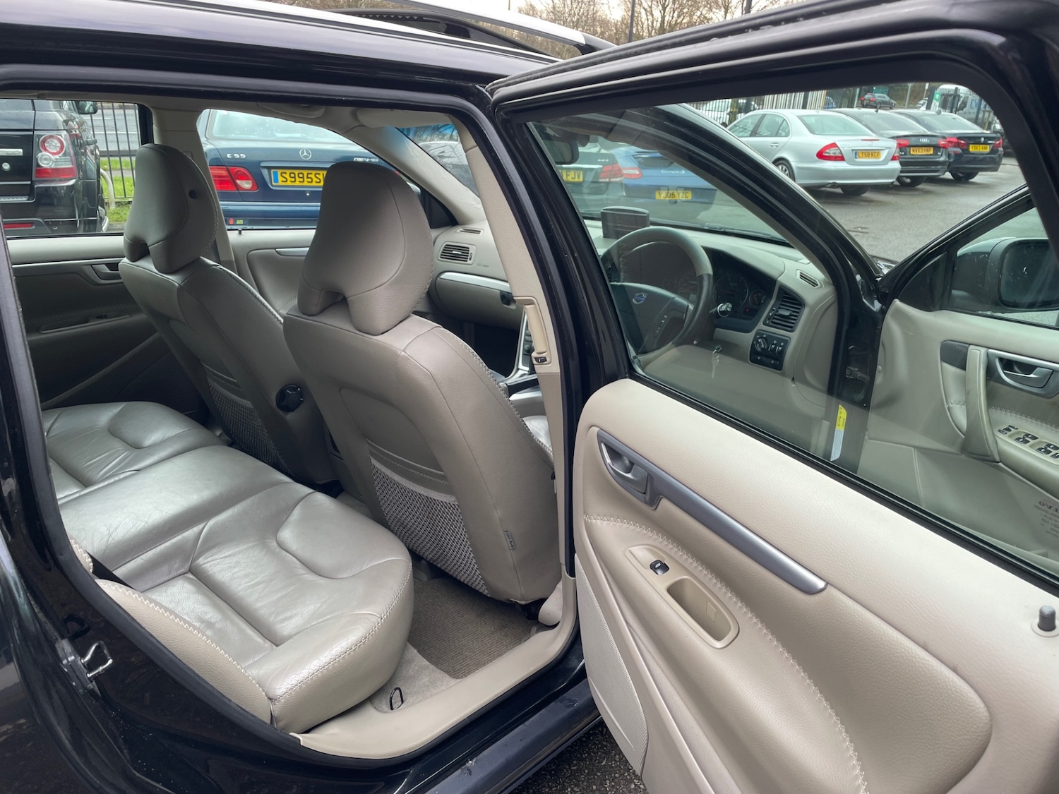 Used Volvo XC70 2007 for sale - 77403680: Photo 11