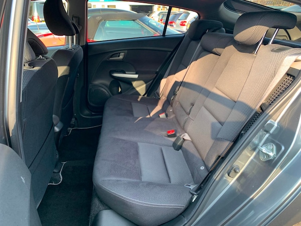 Used Honda Insight 2010 for sale - 62379922: Photo 12