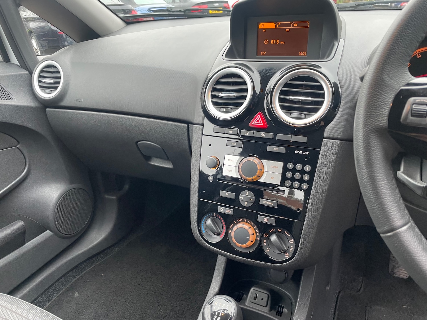 Used Vauxhall Corsa 2014 for sale - 76918712: Photo 12