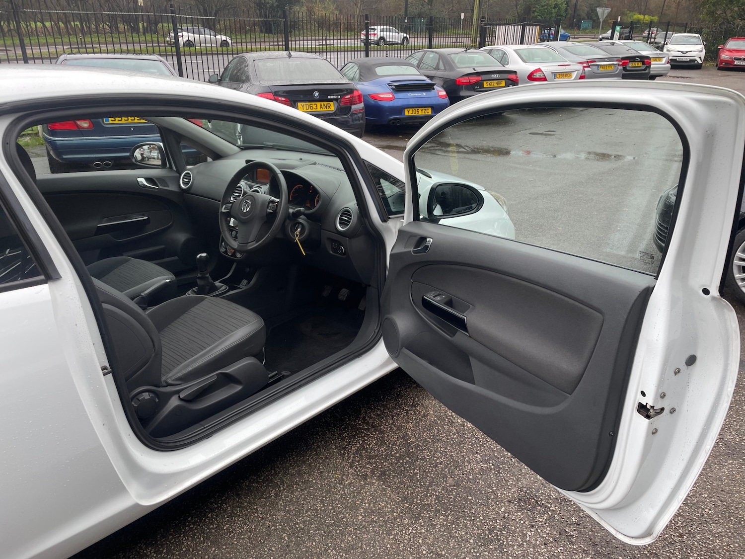 Used Vauxhall Corsa 2014 for sale - 76918712: Photo 8