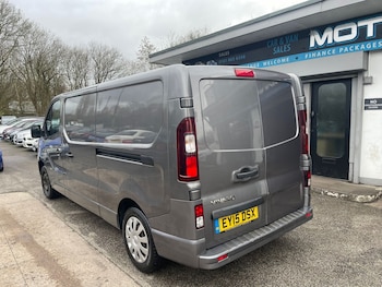 Used Vauxhall Vivaro 2015 for sale - 77240714: Photo