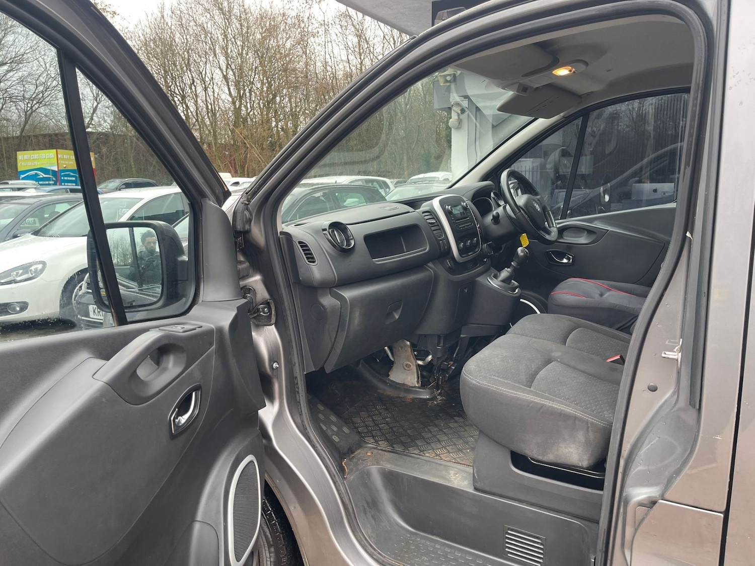 Used Vauxhall Vivaro 2015 for sale - 77240714: Photo 8