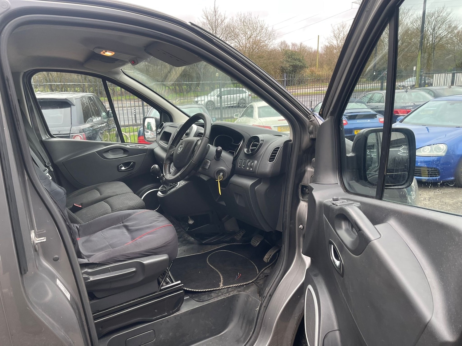 Used Vauxhall Vivaro 2015 for sale - 77240714: Photo 9