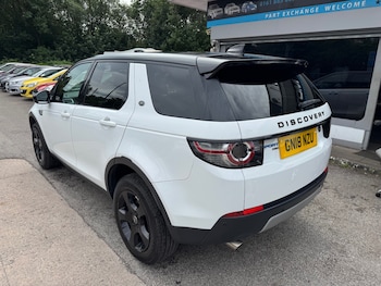 Used Land Rover Discovery Sport 2018 for sale - 78950190: Photo