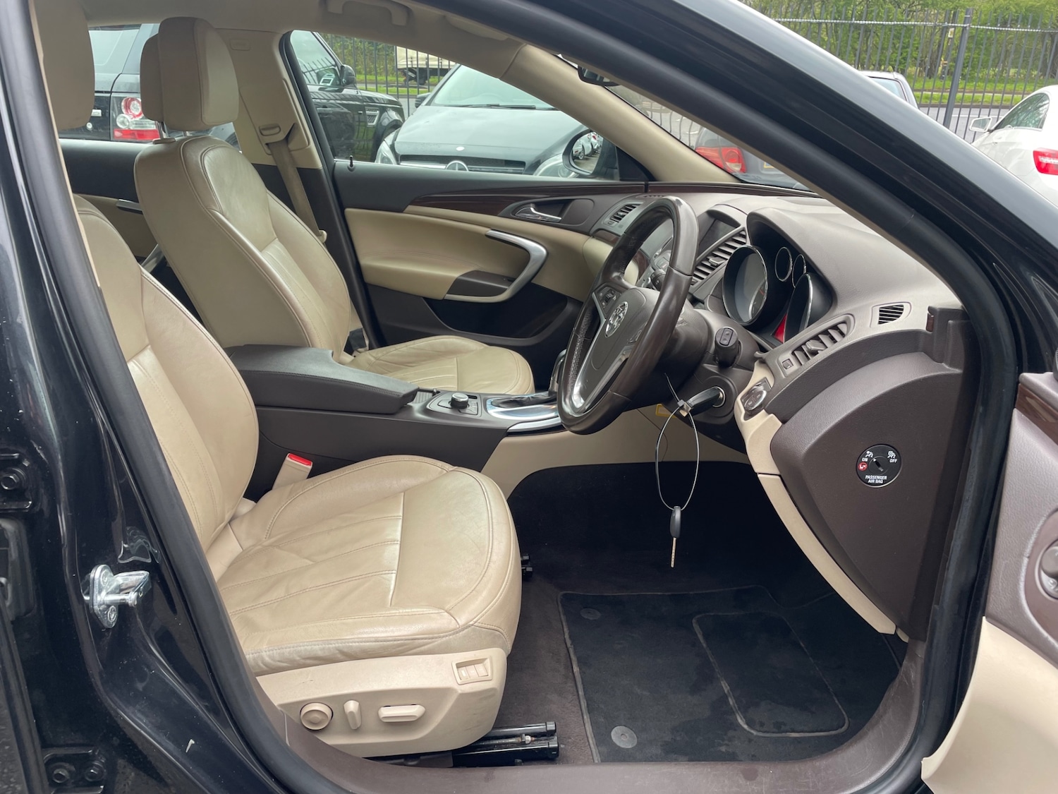 Used Vauxhall Insignia 2011 for sale - 78027239: Photo 10