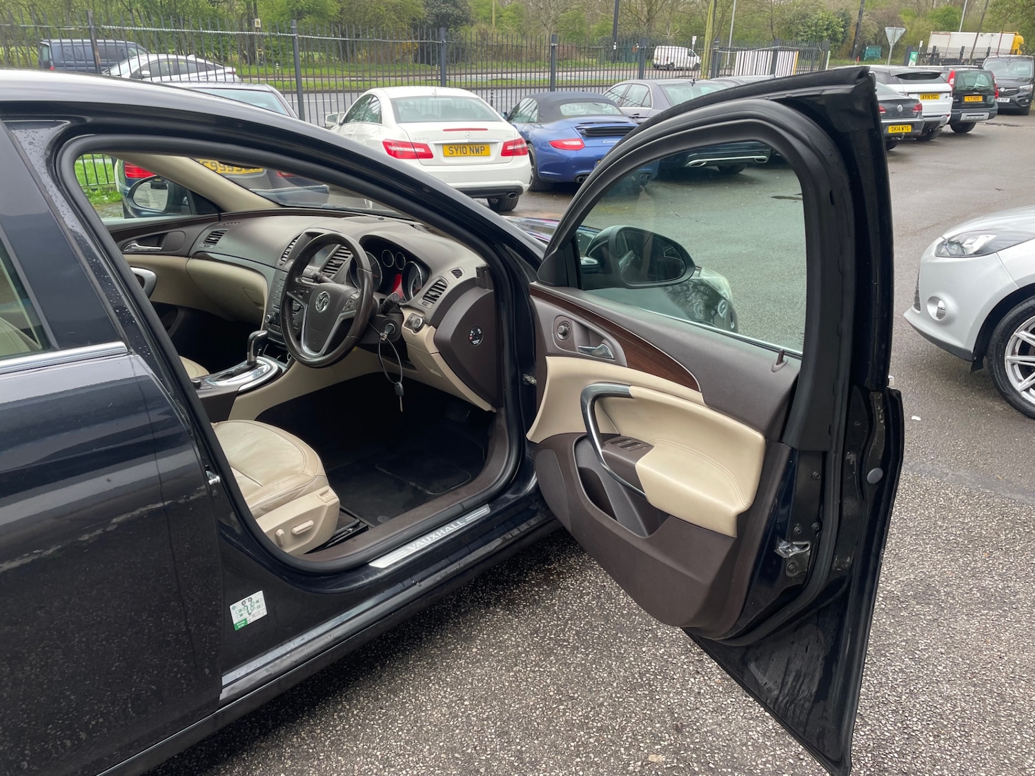 Used Vauxhall Insignia 2011 for sale - 78027239: Photo 8