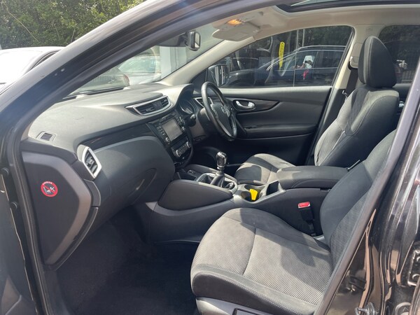 Used Nissan Qashqai 2015 for sale - 74939445: Photo 14