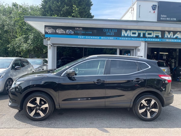 Used Nissan Qashqai 2015 for sale - 74939445: Photo 2