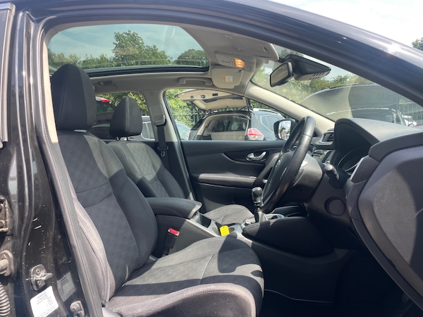 Used Nissan Qashqai 2015 for sale - 74939445: Photo 8
