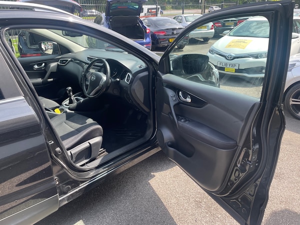 Used Nissan Qashqai 2015 for sale - 74939445: Photo 9