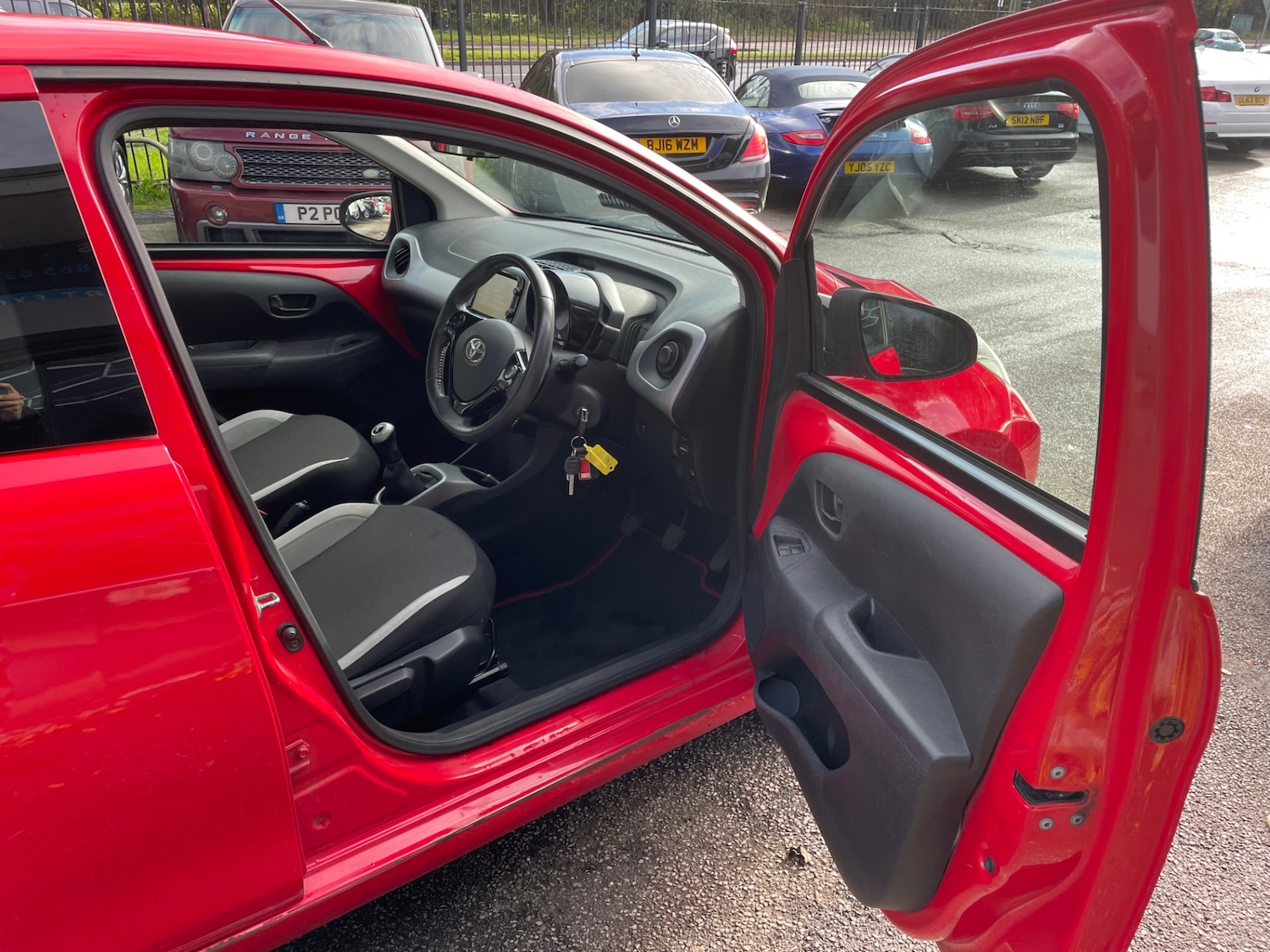 Used Toyota AYGO 2014 for sale - 76330273: Photo 5