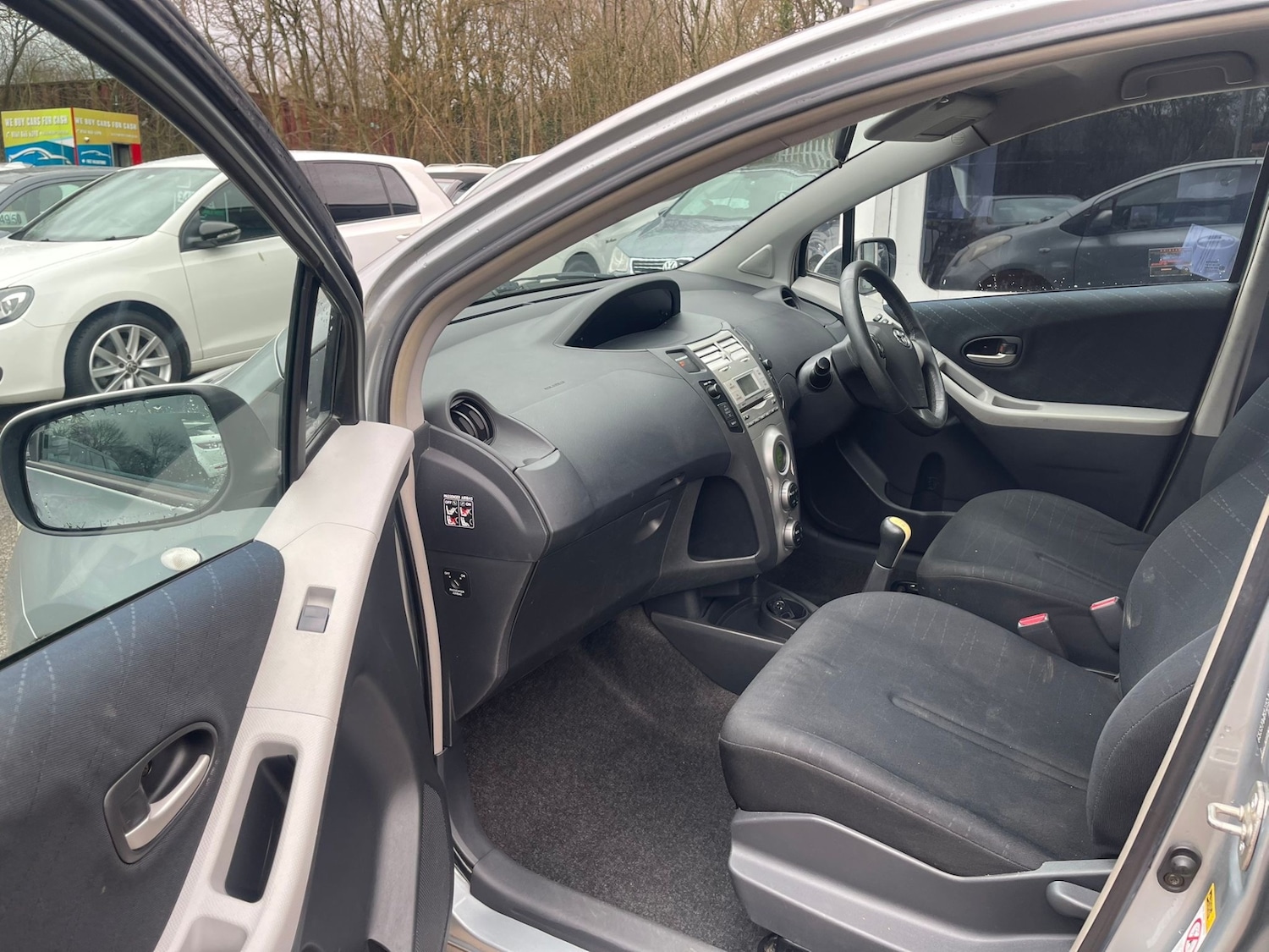 Used Toyota Yaris 2006 for sale - 77541704: Photo 13