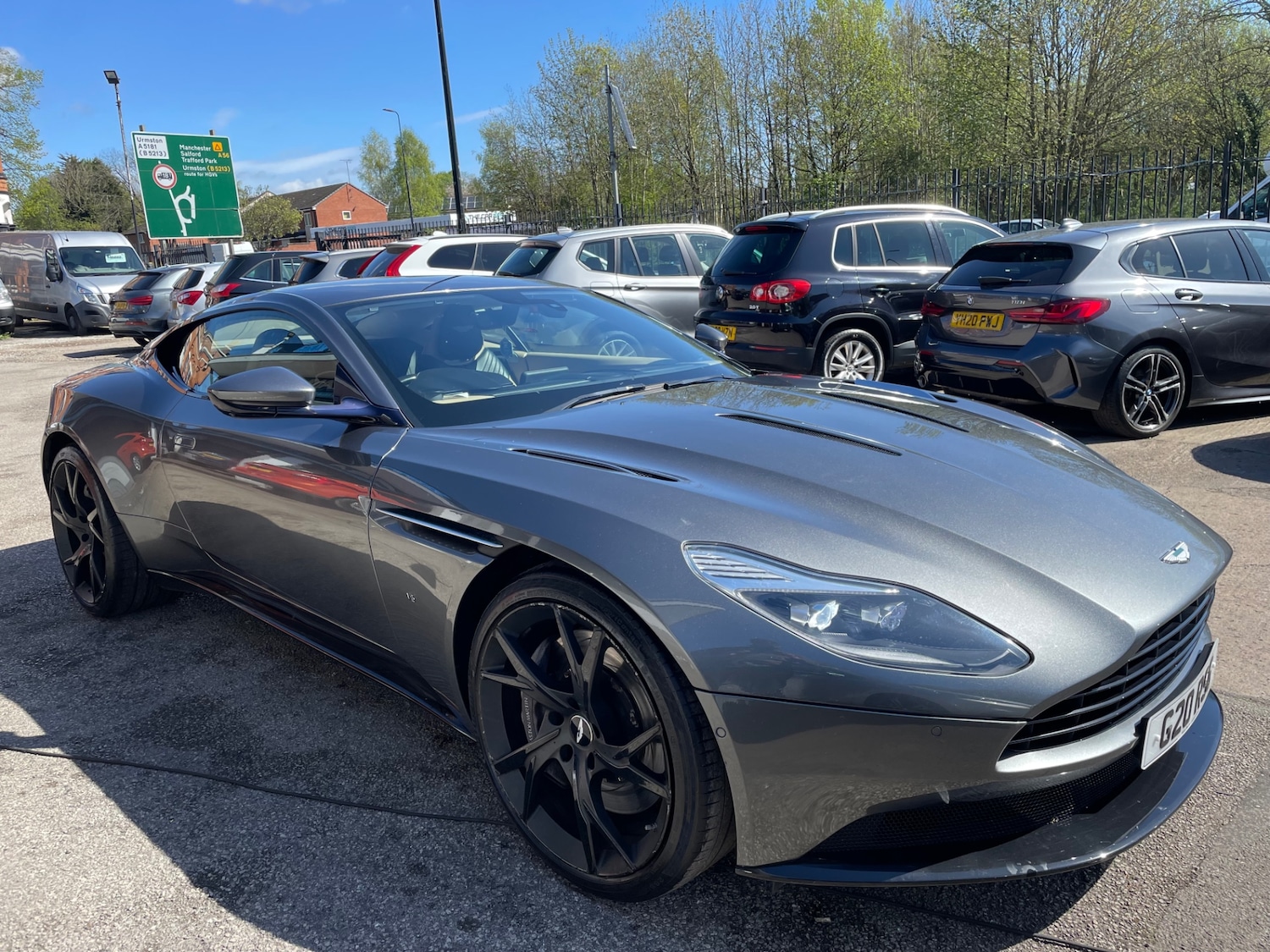 Used Aston Martin DB11 2016 for sale - 77656551: Photo 6